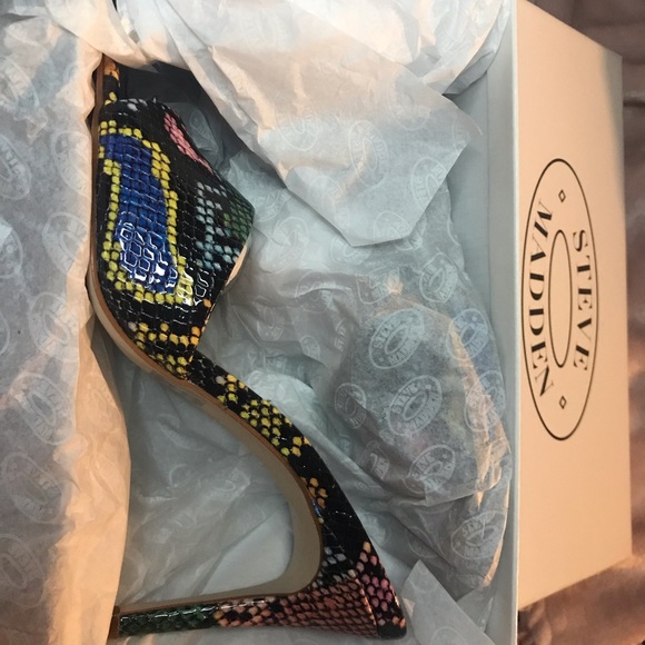 Steve Madden Multicolor Snake Print Heels - Picture 1 of 5